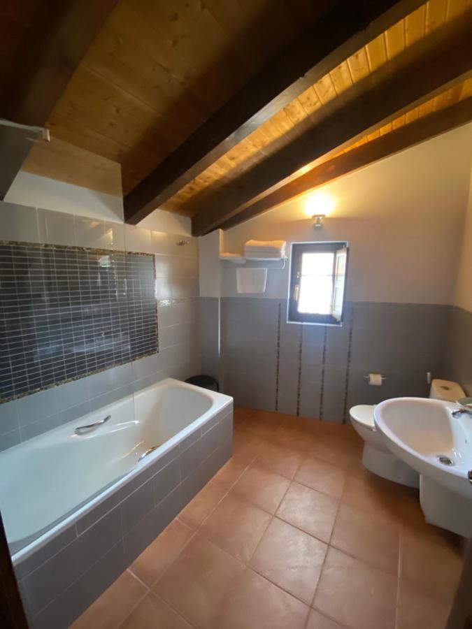 Hotel Rural Monasterio De Ara Mada Santa Colomba de las Arrimadas 외부 사진